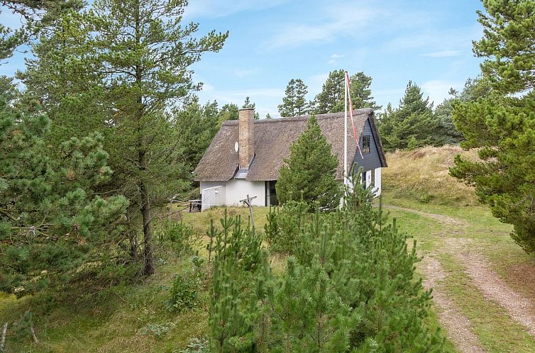 Vakantiehuis "Benedikta" - 2.4km from the sea