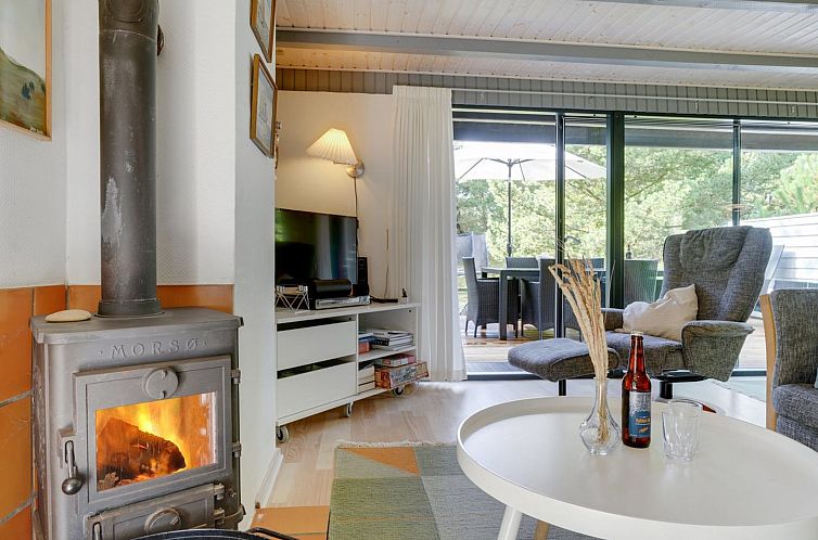 Vakantiehuis "Benedikta" - 2.4km from the sea