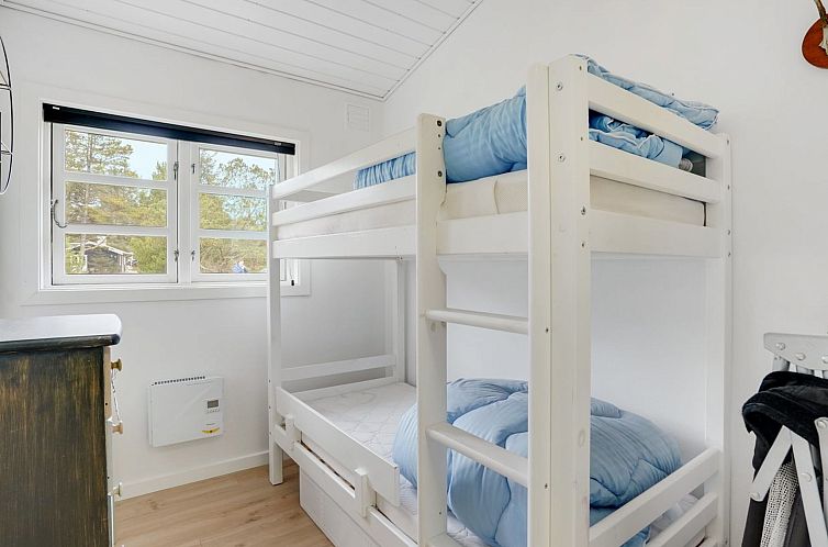 Vakantiehuis "Henriethe" - 1.1km from the sea