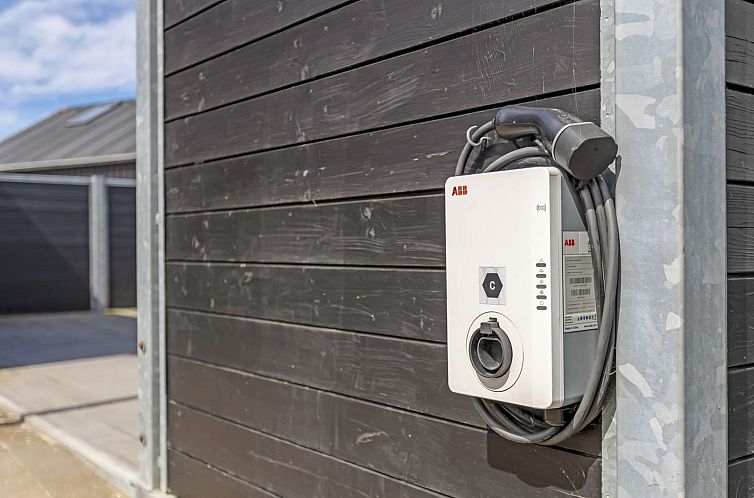 Vakantiehuis "Elinora" - 100m from the sea