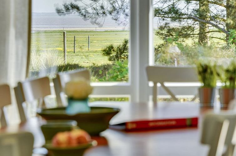 Vakantiehuis "Svanborg" - 3.7km from the sea