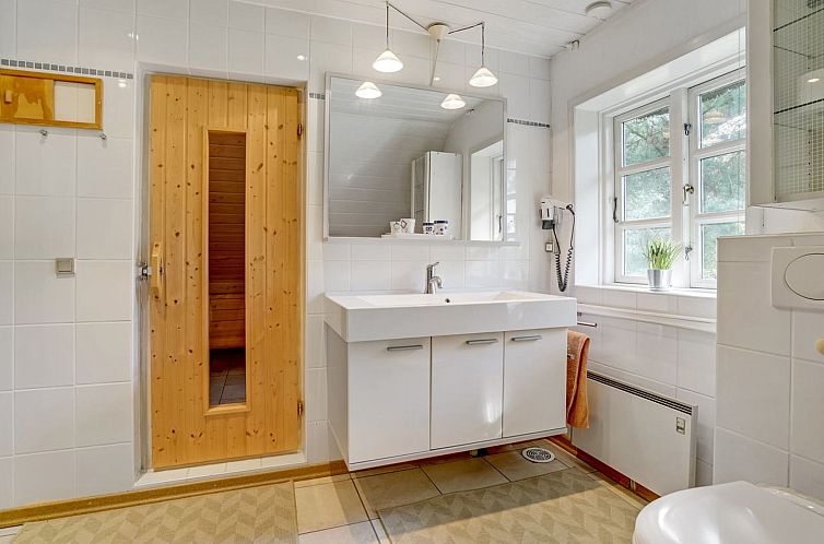 Vakantiehuis "Ariela" - 1.1km from the sea