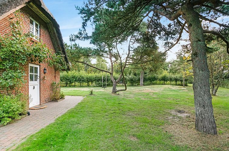 Vakantiehuis "Ariela" - 1.1km from the sea