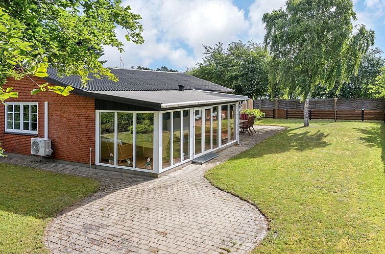 Verblijf 2890723 - Vakantiewoning Zuidelijke Noordzee - Vakantiehuis "Philip" - 2km from the sea