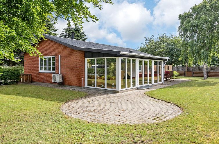 Vakantiehuis "Philip" - 2km from the sea