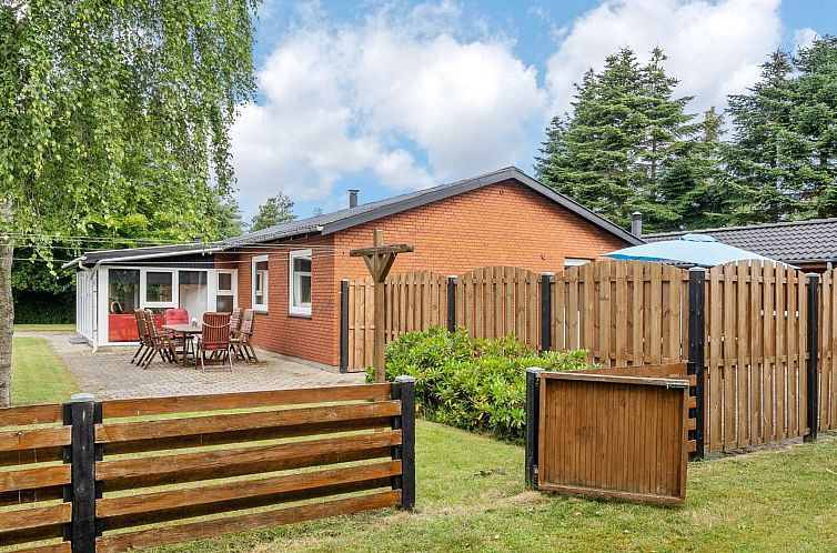 Vakantiehuis "Philip" - 2km from the sea