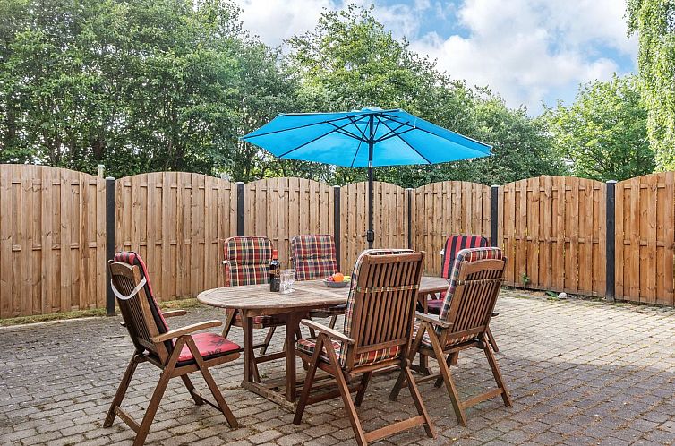 Vakantiehuis "Philip" - 2km from the sea