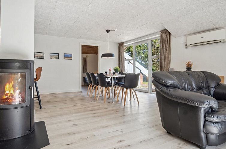 Vakantiehuis "Botulf" - 3.8km from the sea