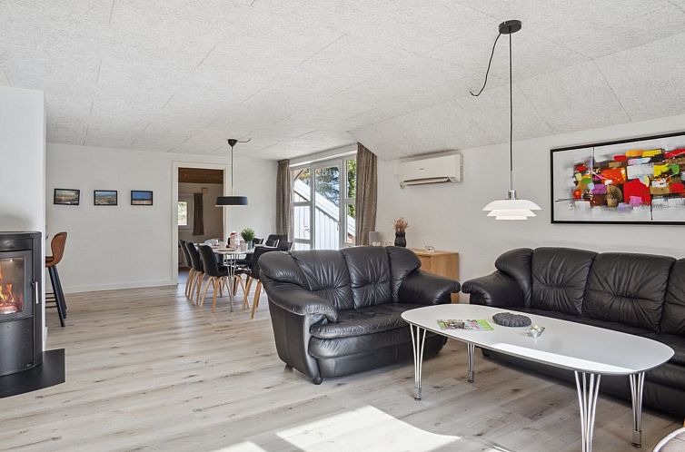 Vakantiehuis "Botulf" - 3.8km from the sea