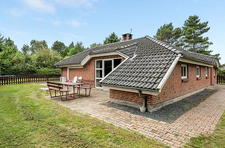 Vakantiehuis "Botulf" - 3.8km from the sea
