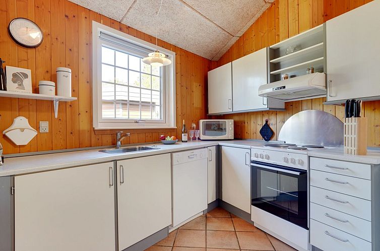 Vakantiehuis "Mariette" - 3.1km from the sea