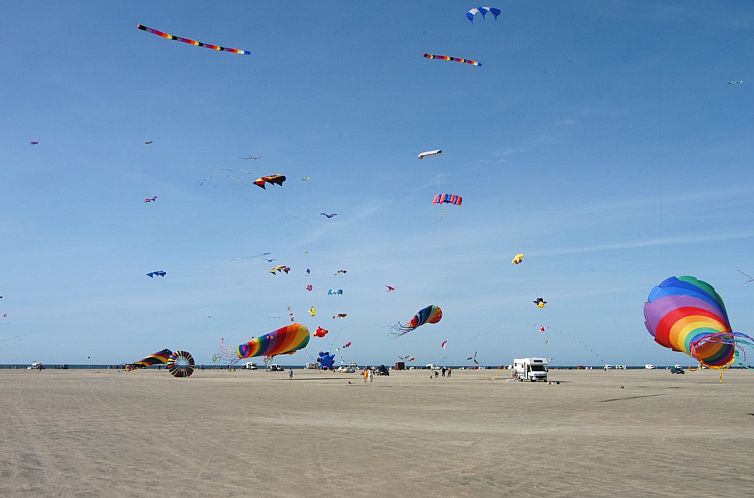 Vakantiehuis "Chrisse" - 550m from the sea