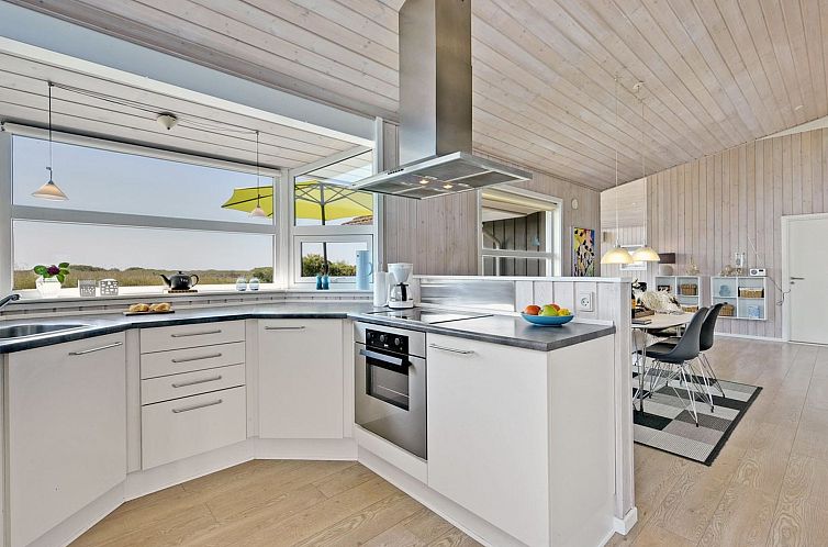 Vakantiehuis "Chrisse" - 550m from the sea