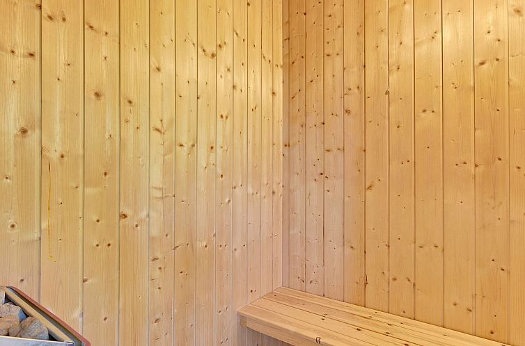 Vakantiehuis "Chrisse" - 550m from the sea