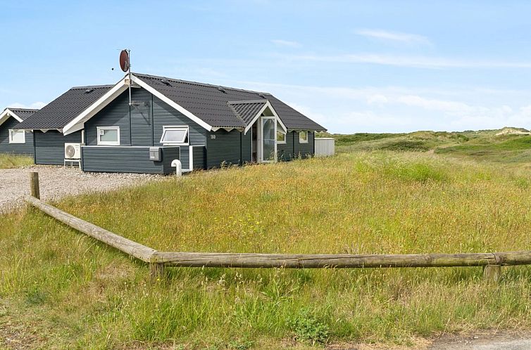 Vakantiehuis "Betti" - 200m from the sea