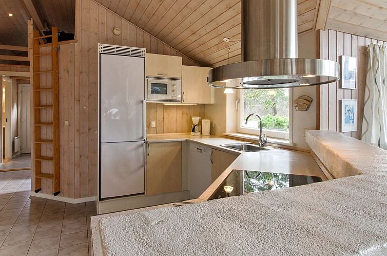 Vakantiehuis "Taisto" - 1.8km from the sea