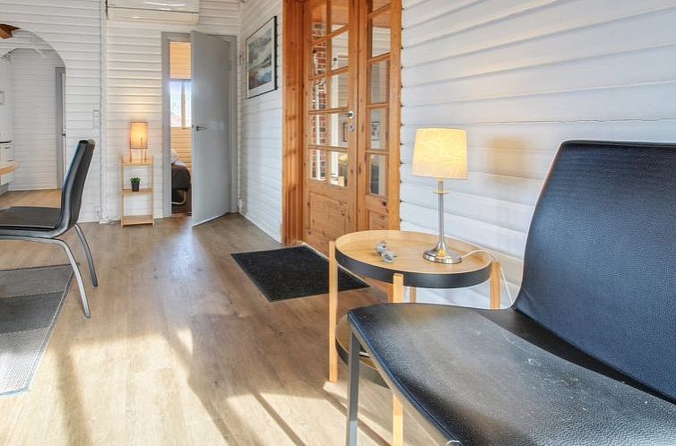 Vakantiehuis "Hendrine" - 500m from the sea