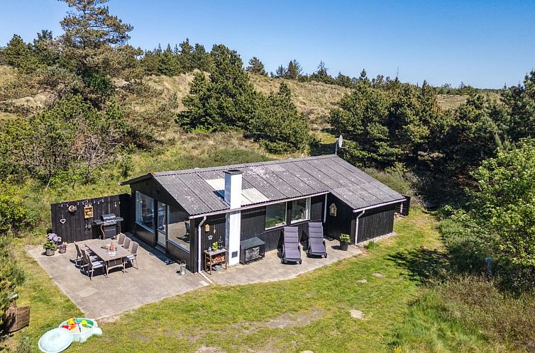 Vakantiehuis "Inga" - 1.3km from the sea