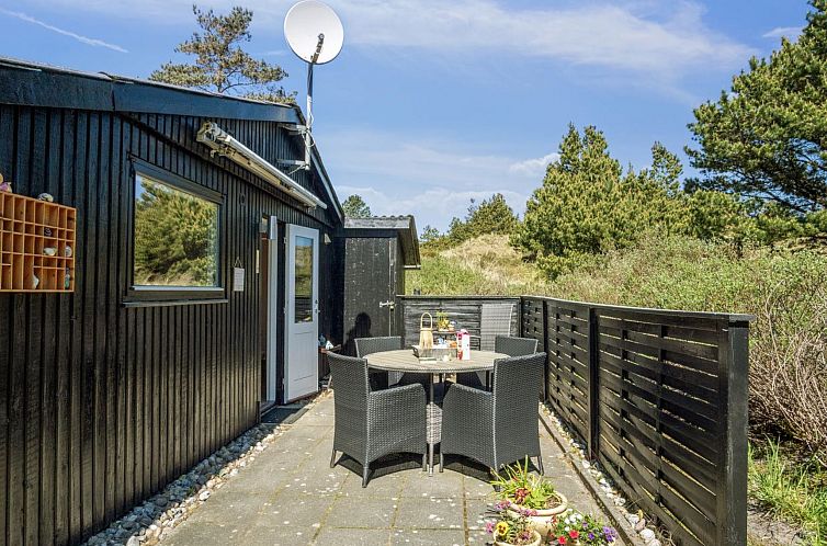 Vakantiehuis "Inga" - 1.3km from the sea