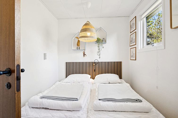 Vakantiehuis "Inga" - 1.3km from the sea