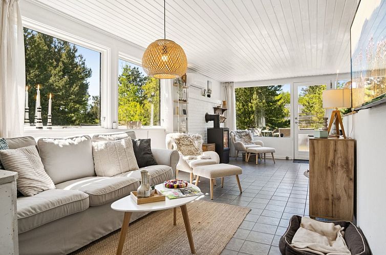 Vakantiehuis "Inga" - 1.3km from the sea