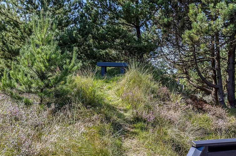 Vakantiehuis "Roald" - 2.2km from the sea