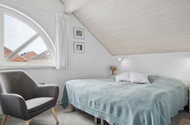 Appartement "Withulf" - 2.3km from the sea