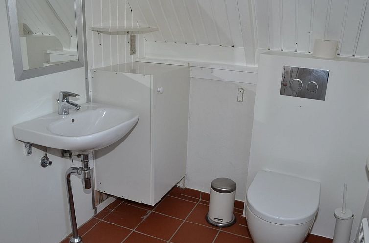 Vakantiehuis "Trana" - 2km from the sea