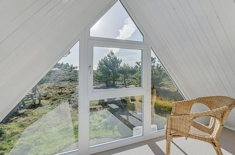 Vakantiehuis "Trana" - 2km from the sea