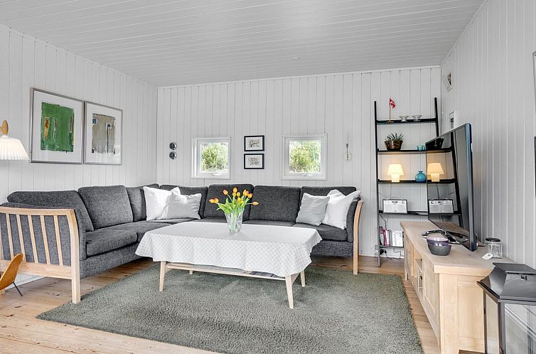 Vakantiehuis "Fredrikka" - 3.9km from the sea