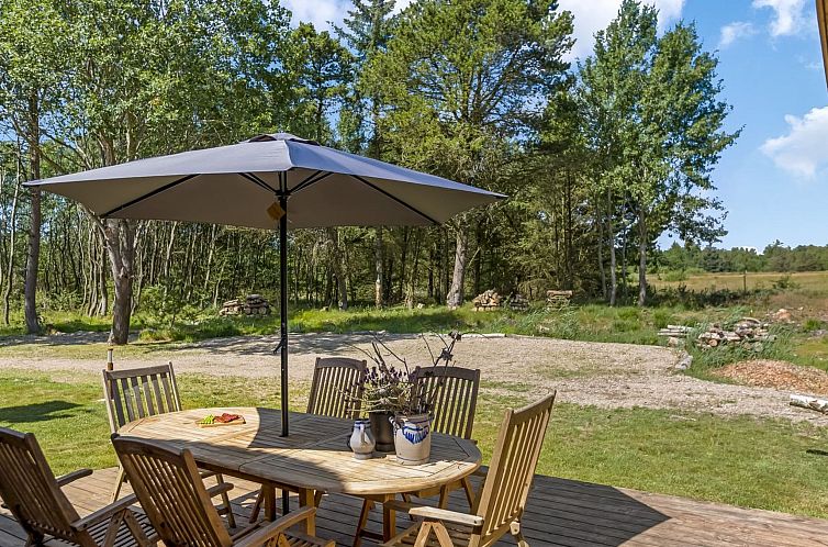 Vakantiehuis "Kersta" - 3.3km from the sea