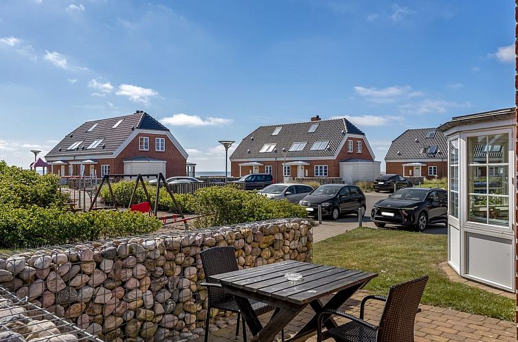 Vakantiehuis "Joonas" - 100m from the sea