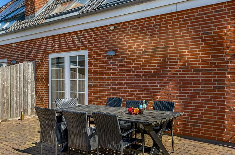 Vakantiehuis "Joonas" - 100m from the sea