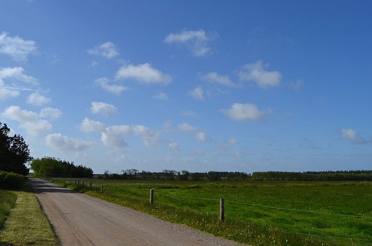 Vakantiehuis "Helline" - 900m from the sea