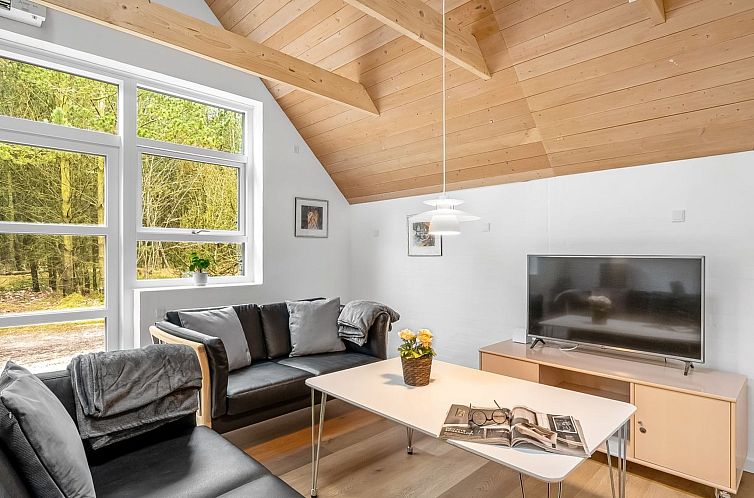 Vakantiehuis "Aivars" -  from the sea