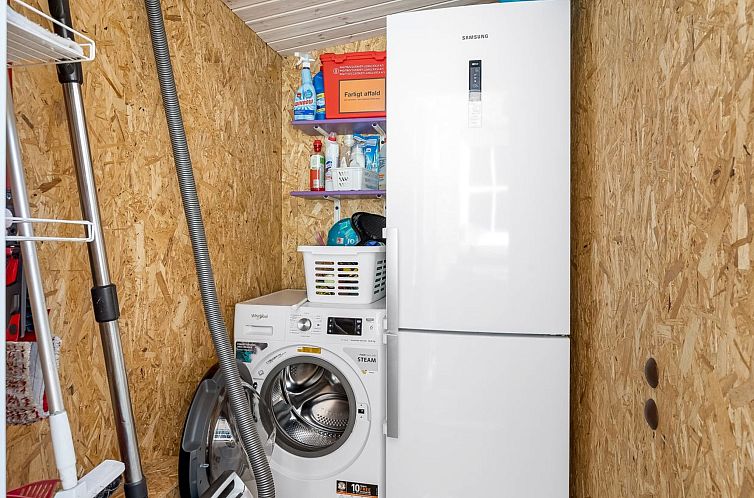 Vakantiehuis "Sondra" -  from the sea