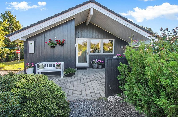 Vakantiehuis "Maureen" - 10.5km from the sea