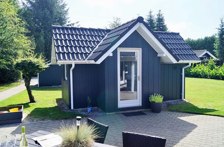 Vakantiehuis "Stillfrieda" - 12km from the sea