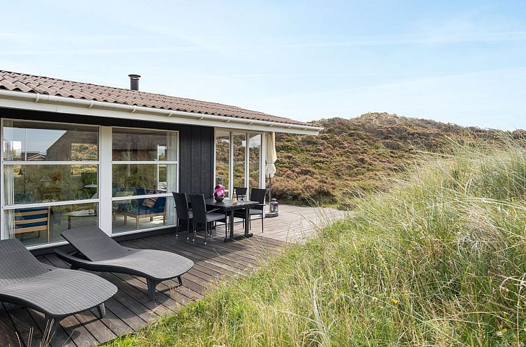 Vakantiehuis "Nashota" - 700m from the sea