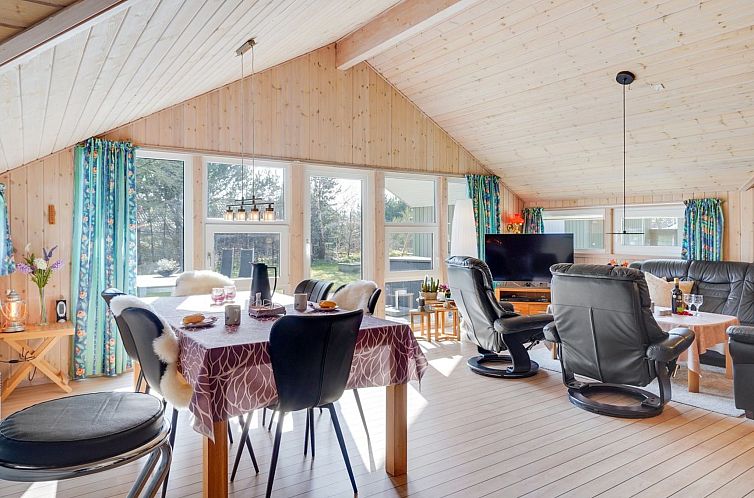 Vakantiehuis "Allita" - 12km from the sea