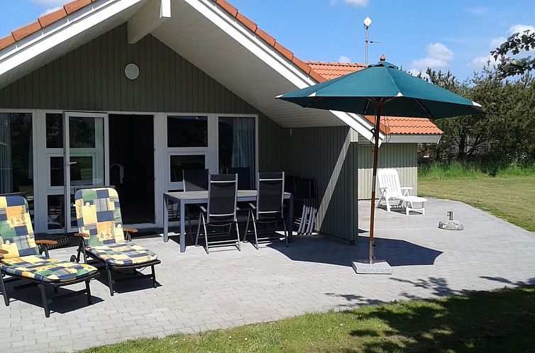 Vakantiehuis "Allita" - 12km from the sea
