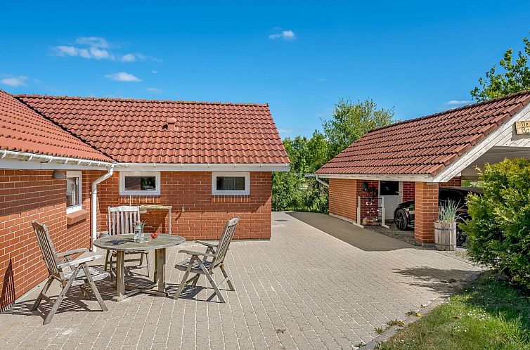 Vakantiehuis "Erp" - 10km from the sea