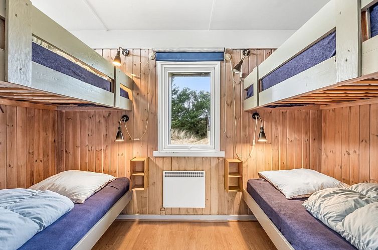 Vakantiehuis "Yorik" - 800m from the sea