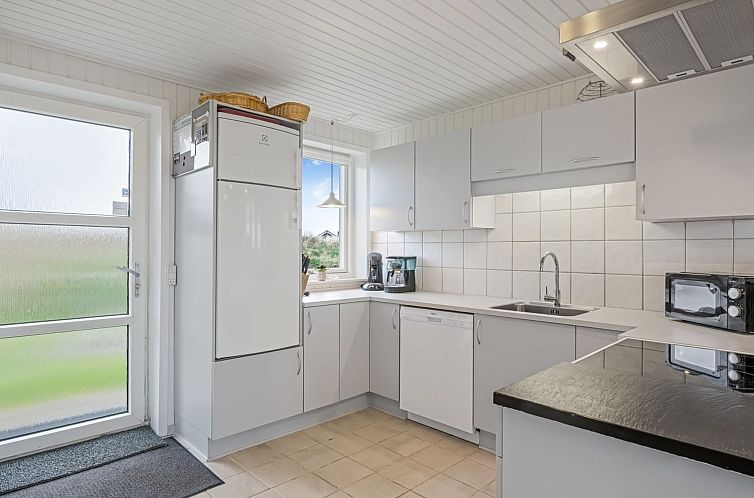 Vakantiehuis "Yorik" - 800m from the sea
