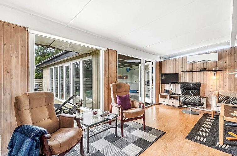 Vakantiehuis "Yorik" - 800m from the sea