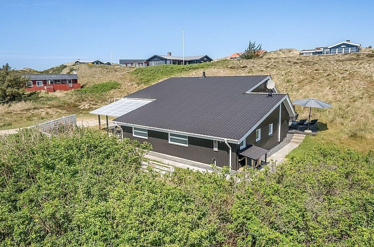 Vakantiehuis "Eugenie" - 450m from the sea