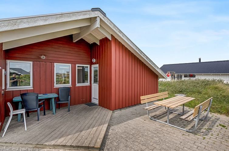 Vakantiehuis "Tuure" -  from the sea