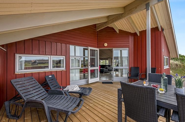 Vakantiehuis "Tuure" -  from the sea