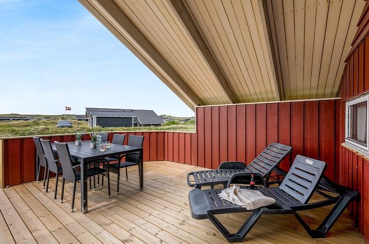 Vakantiehuis "Tuure" -  from the sea