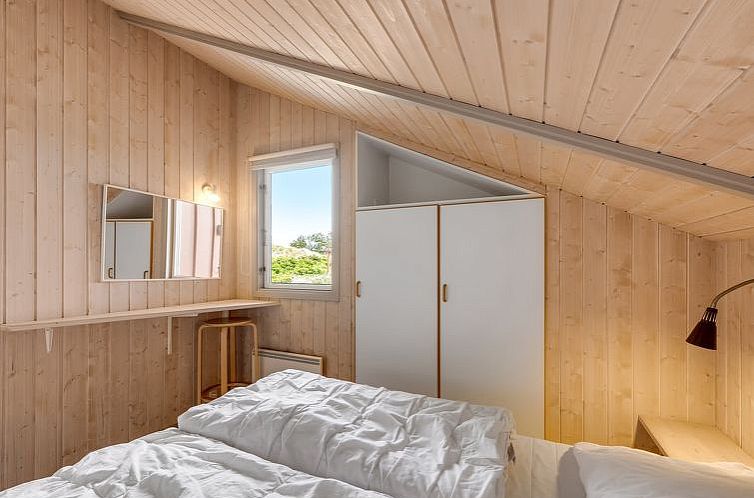 Vakantiehuis "Tuure" -  from the sea